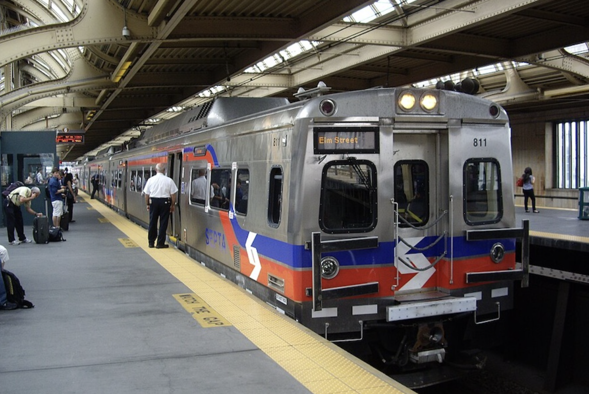 费城SEPTA史上最狠削减!5条区域铁路线没了!56条公交线被砍掉!票价涨至全美最贵!